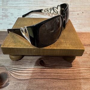Brighton You Gotta Have Heart Ladies Black Sunglasses